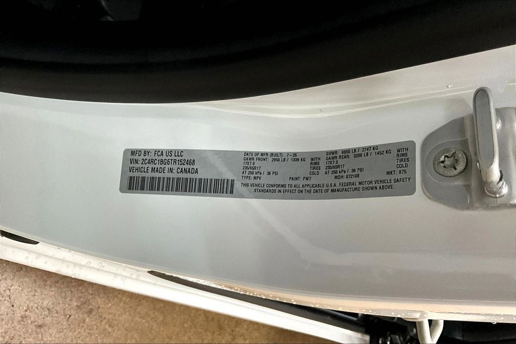 2026 Chrysler Pacifica Select - Photo 16