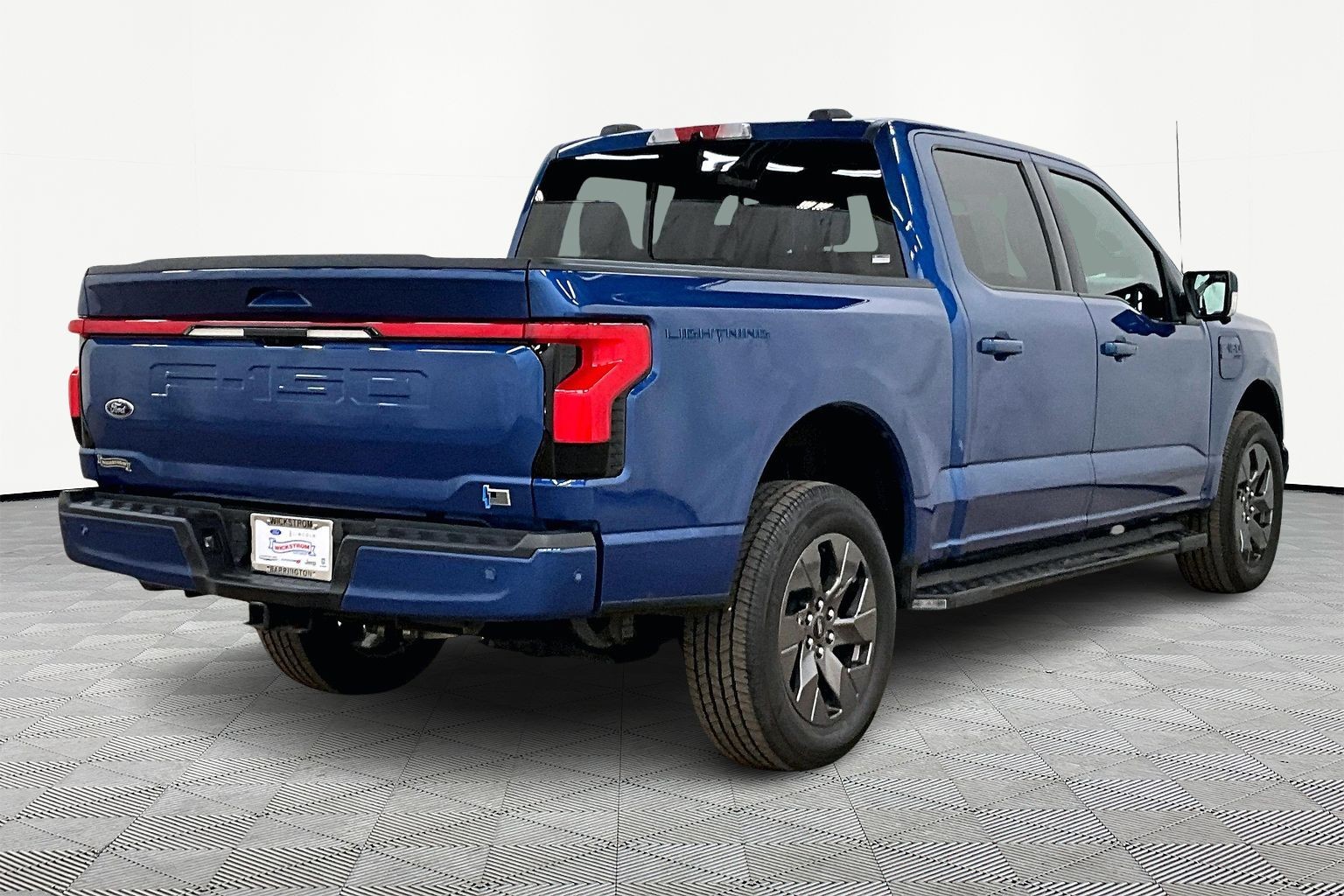 Used 2022 Ford F-150 Lightning Lariat with VIN 1FT6W1EV7NWG01008 for sale in Barrington, IL