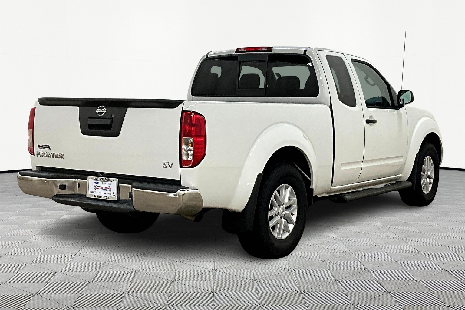 2018 Nissan Frontier SV photo 2