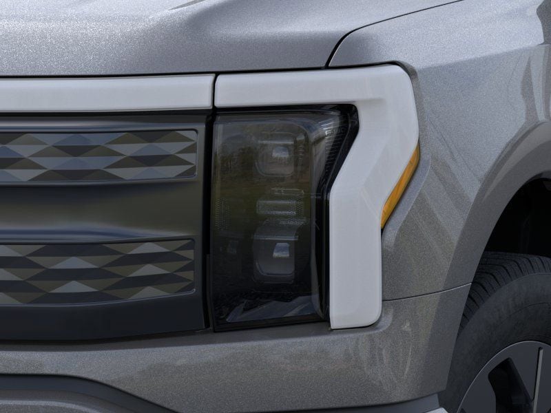 2025 Ford F-150 Lightning Lariat - Photo 18