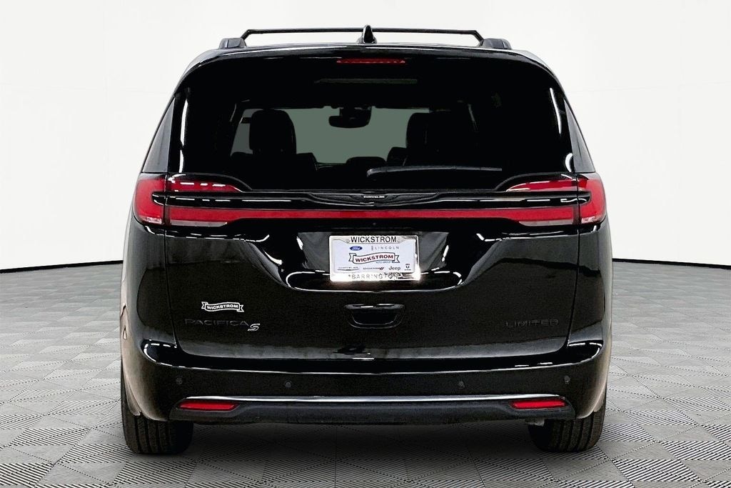 Used 2025 Chrysler Pacifica Limited Van Passenger Van