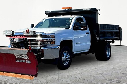 2015 Chevrolet Silverado 3500HD Chassis WT Truck Regular Cab
