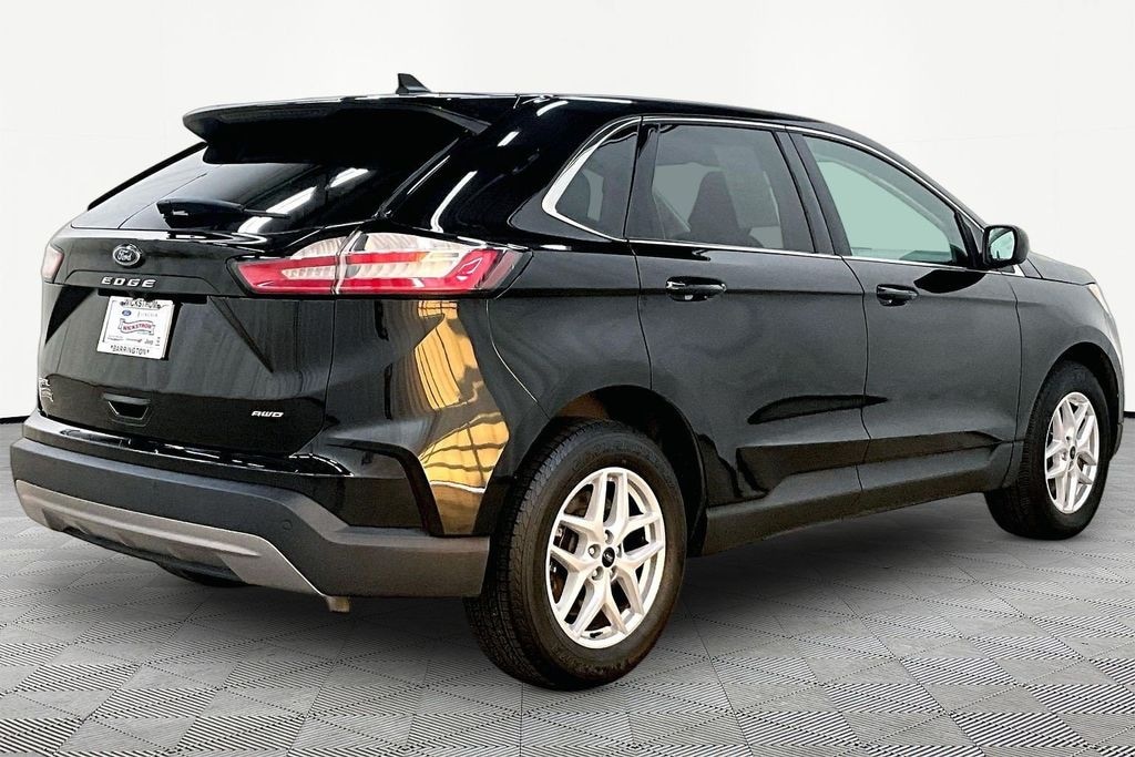 Used 2024 Ford Edge SUV
