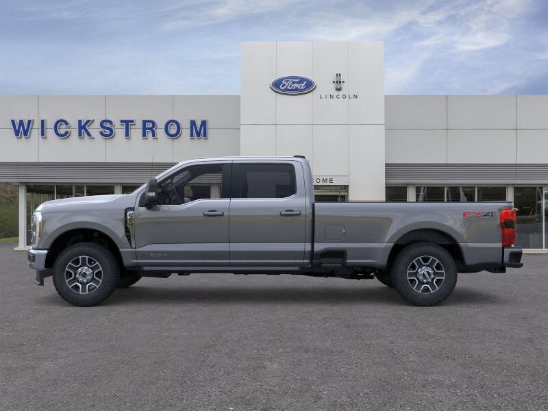 2026 Ford F-350 Lariat photo 3