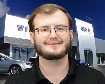 Staff member CJ Dominowski from ID_71ad08