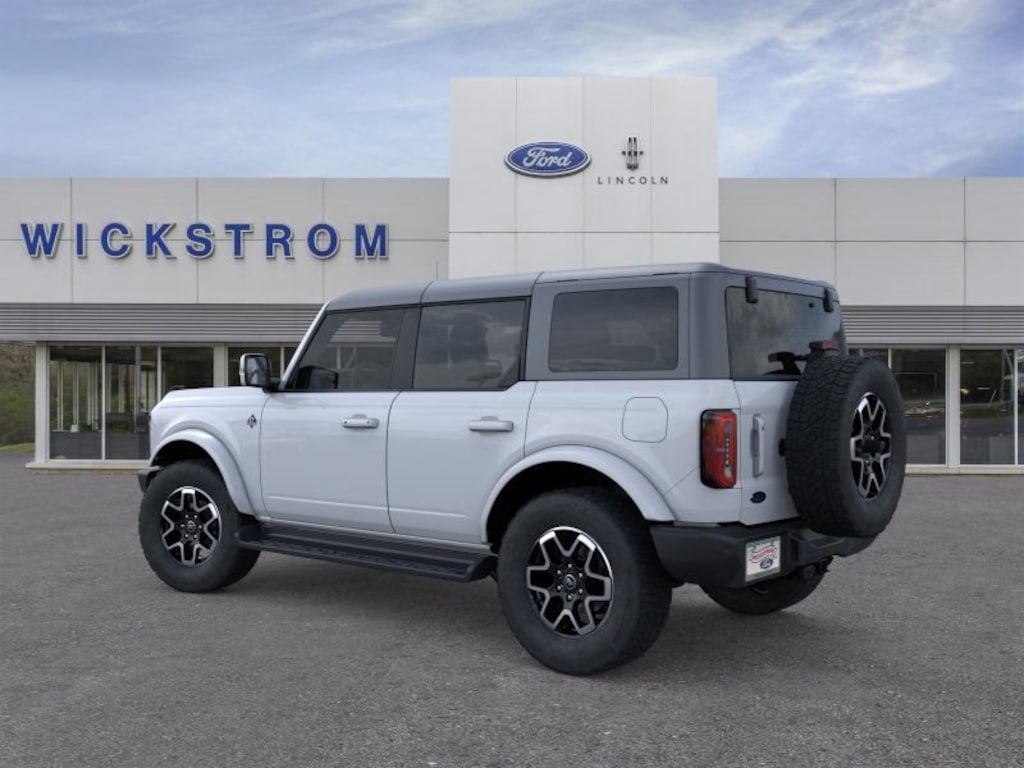 New 2025 Ford Bronco Outer Banks SUV