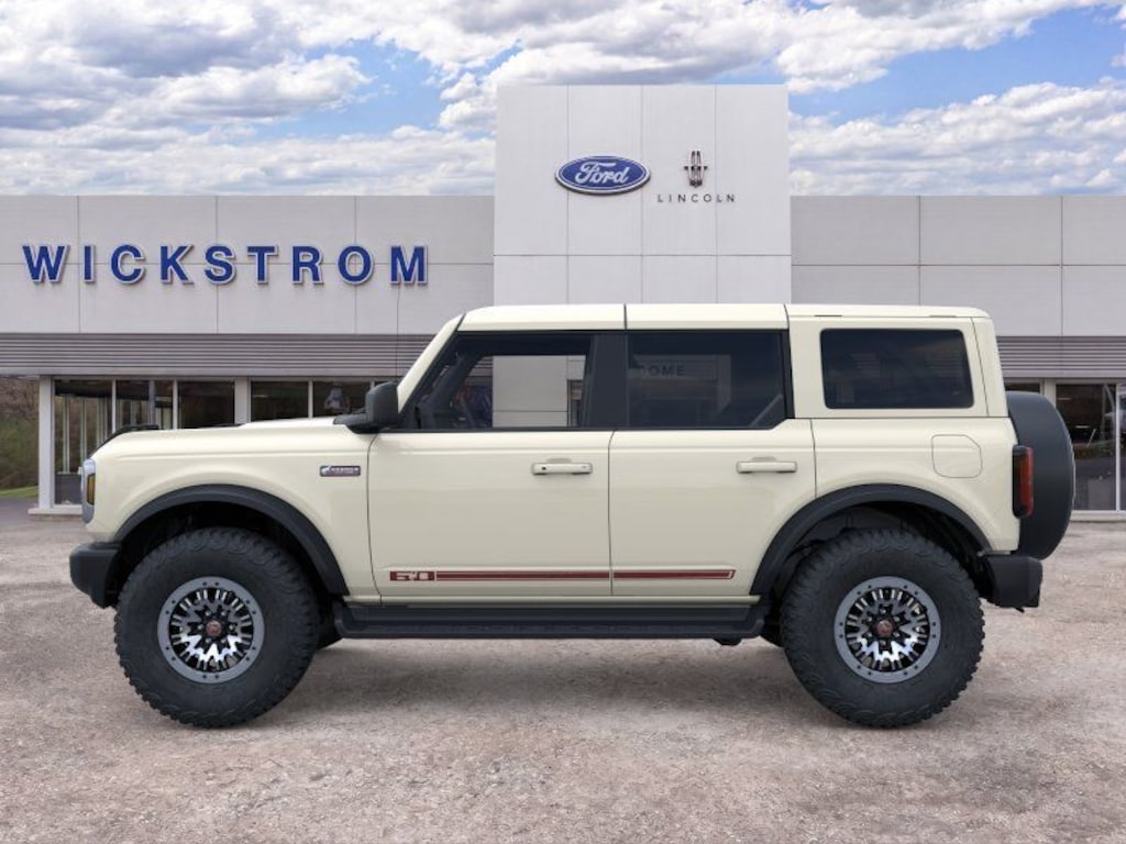 New 2026 Ford Bronco Outer Banks SUV