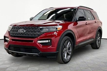 2023 Ford Explorer XLT SUV