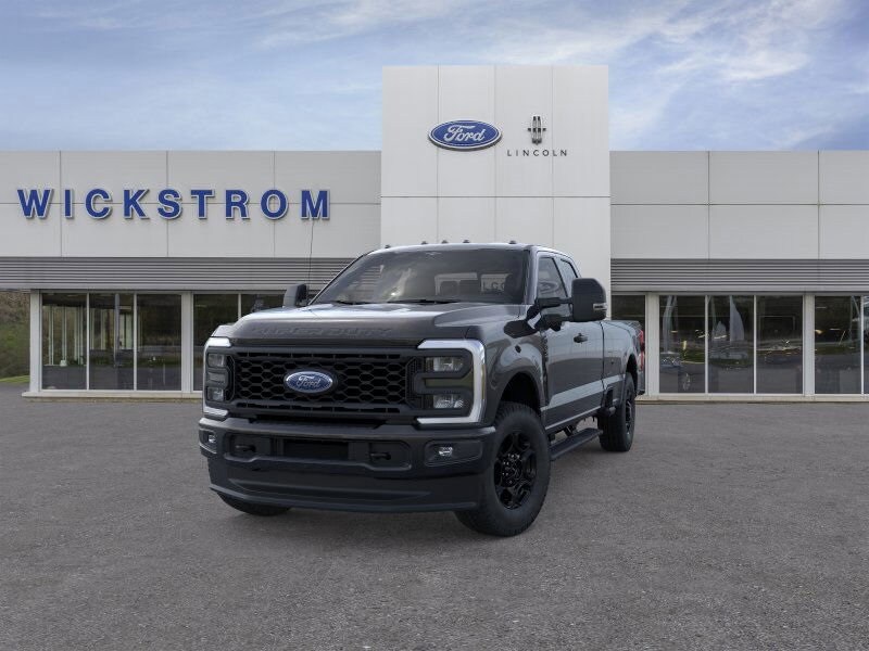 2025 Ford F-350 photo 2