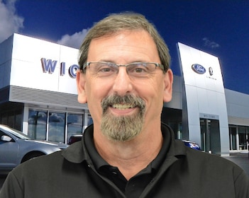 Staff member Todd Mathis from ID_b4f733