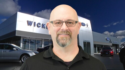 Staff member Tom Stricker from ID_8cf543