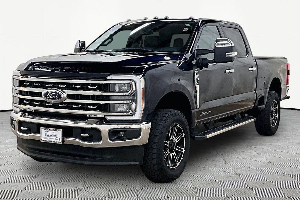 Used 2024 Ford F-350SD Lariat Truck