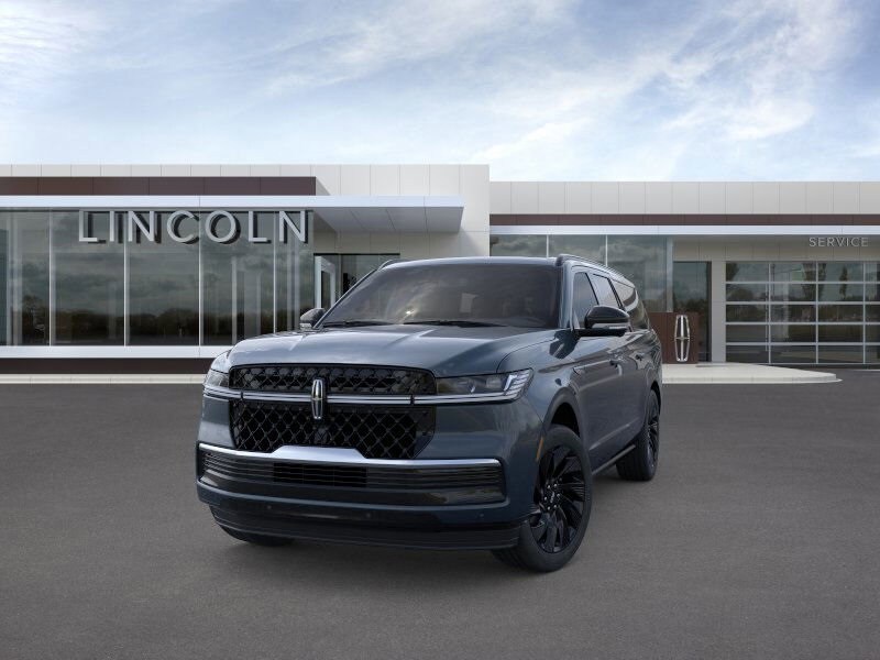 2025 Lincoln Navigator L Reserve photo 2