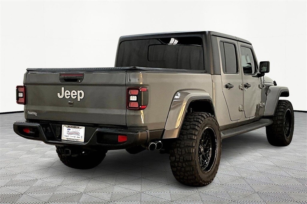 Used 2021 Jeep Gladiator Overland Truck
