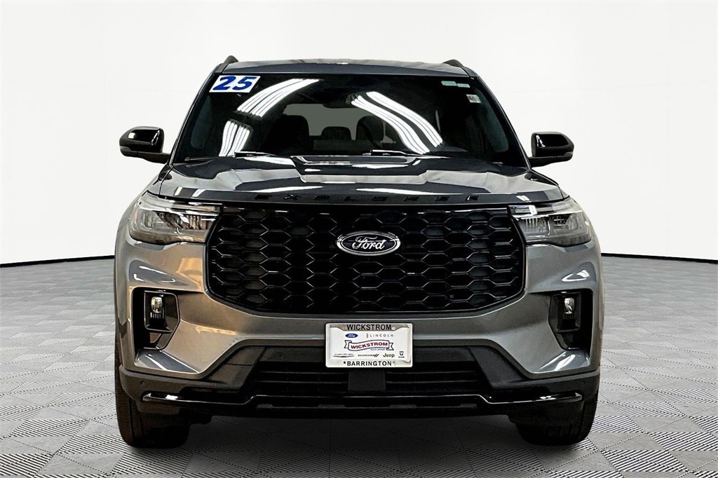 Used 2025 Ford Explorer ST-Line SUV
