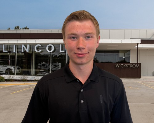 Staff member Logan Schippel from ID_39cbb6