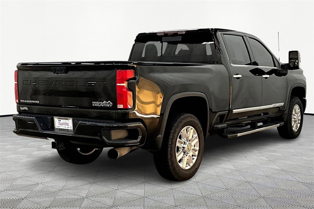 Used 2024 Chevrolet Silverado 2500HD High Country Truck