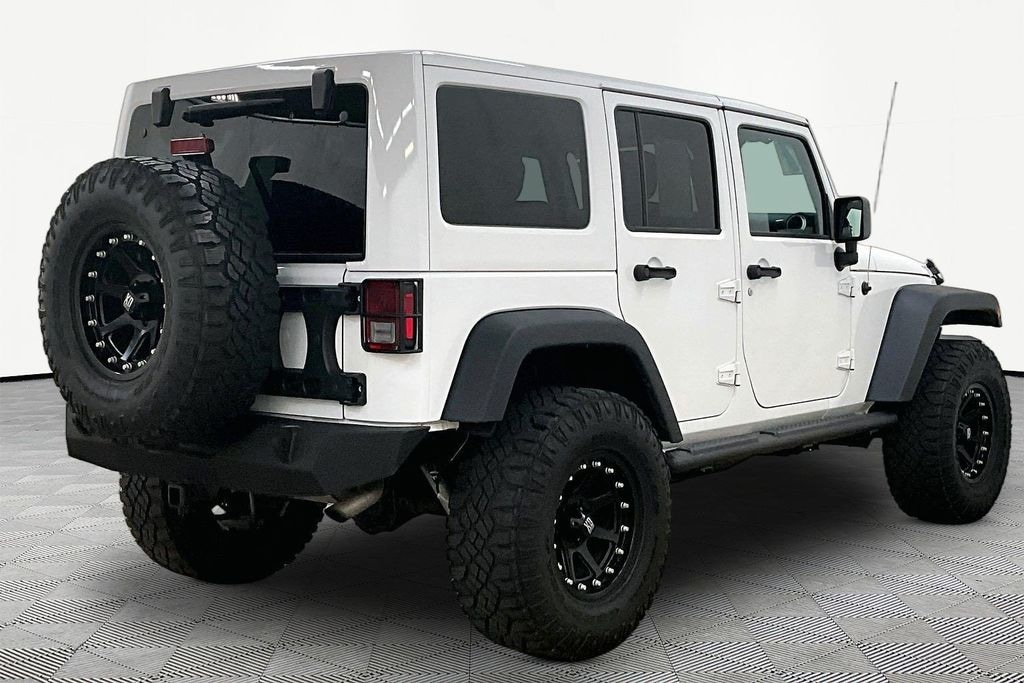 Used 2017 Jeep Wrangler Unlimited Sahara SUV
