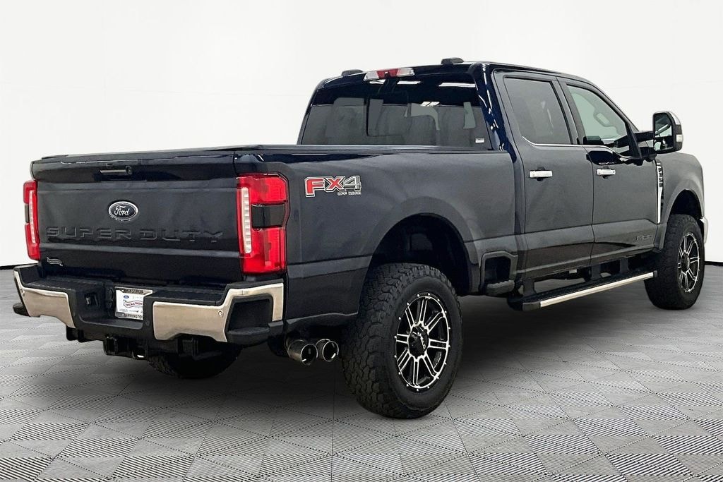 Used 2024 Ford F-350SD Lariat Truck