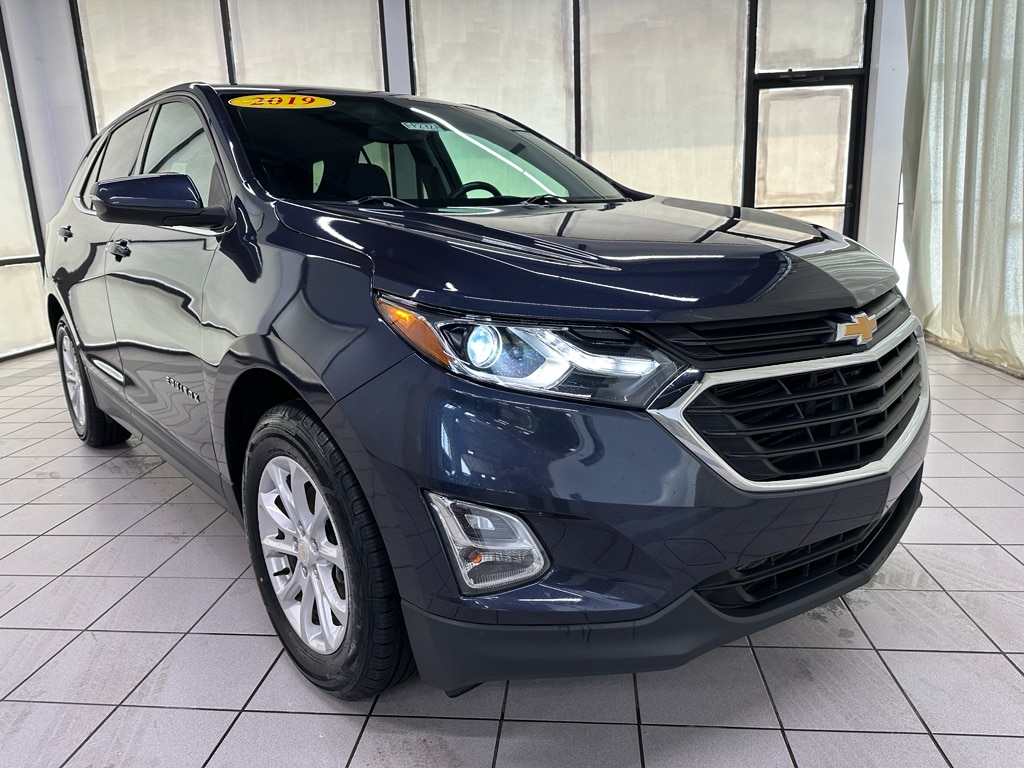 Used 2019 Chevrolet Equinox LT with VIN 3GNAXKEV7KL246007 for sale in Demotte, IN