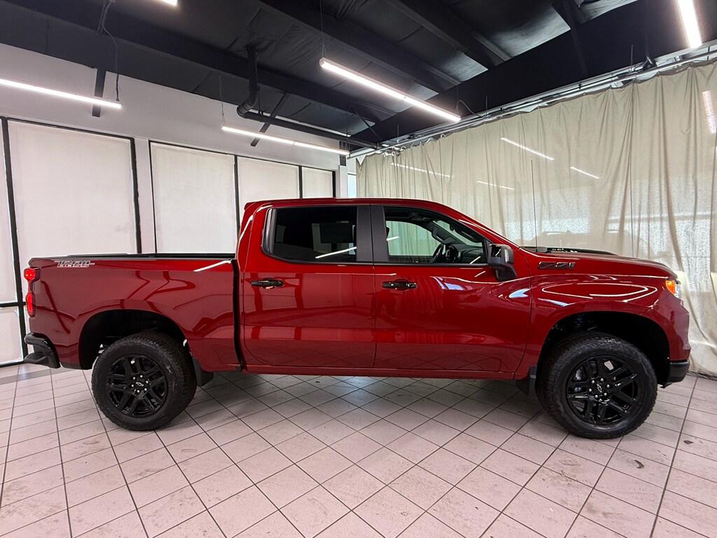 2026 Chevrolet Silverado 1500 LT Trail Boss photo 3