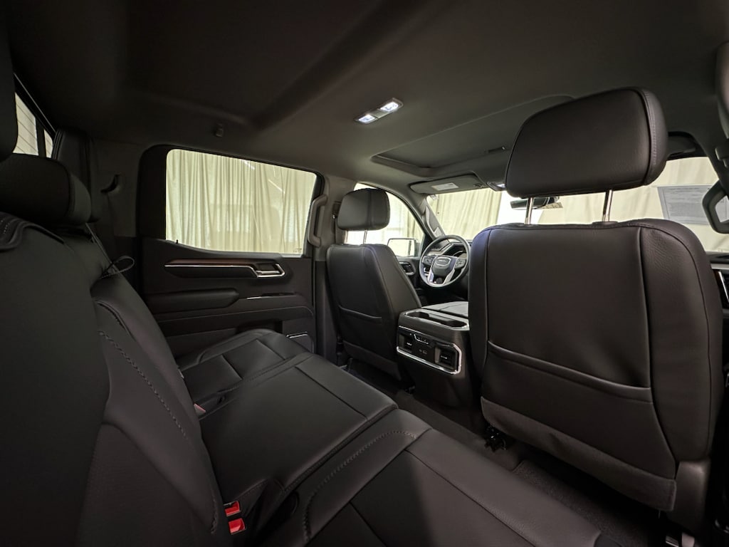 2026 GMC Sierra 1500 Denali - Photo 18