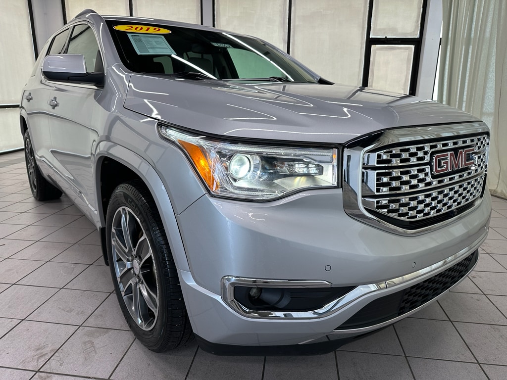 Used 2019 GMC Acadia Denali with VIN 1GKKNXLSXKZ146098 for sale in Demotte, IN