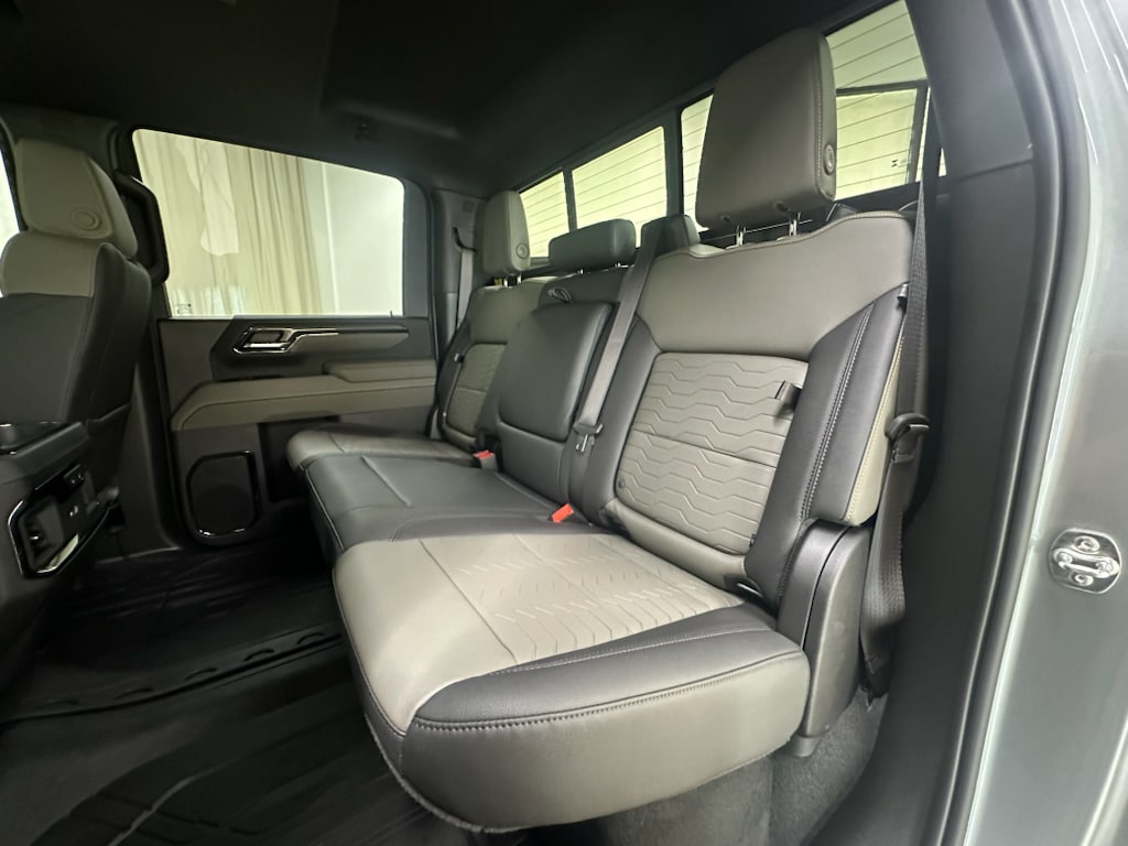 2026 Chevrolet Silverado 2500 HD ZR2 - Photo 23
