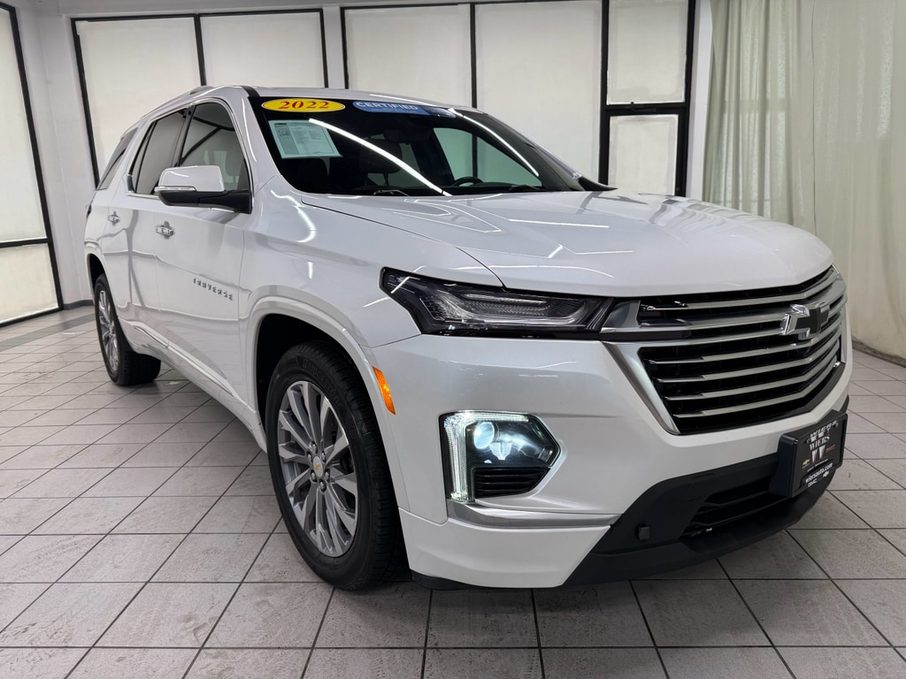 Certified 2022 Chevrolet Traverse Premier with VIN 1GNEVKKW6NJ100522 for sale in Demotte, IN