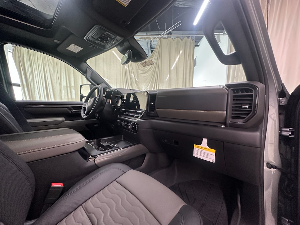 2026 Chevrolet Silverado 2500 HD ZR2 - Photo 17