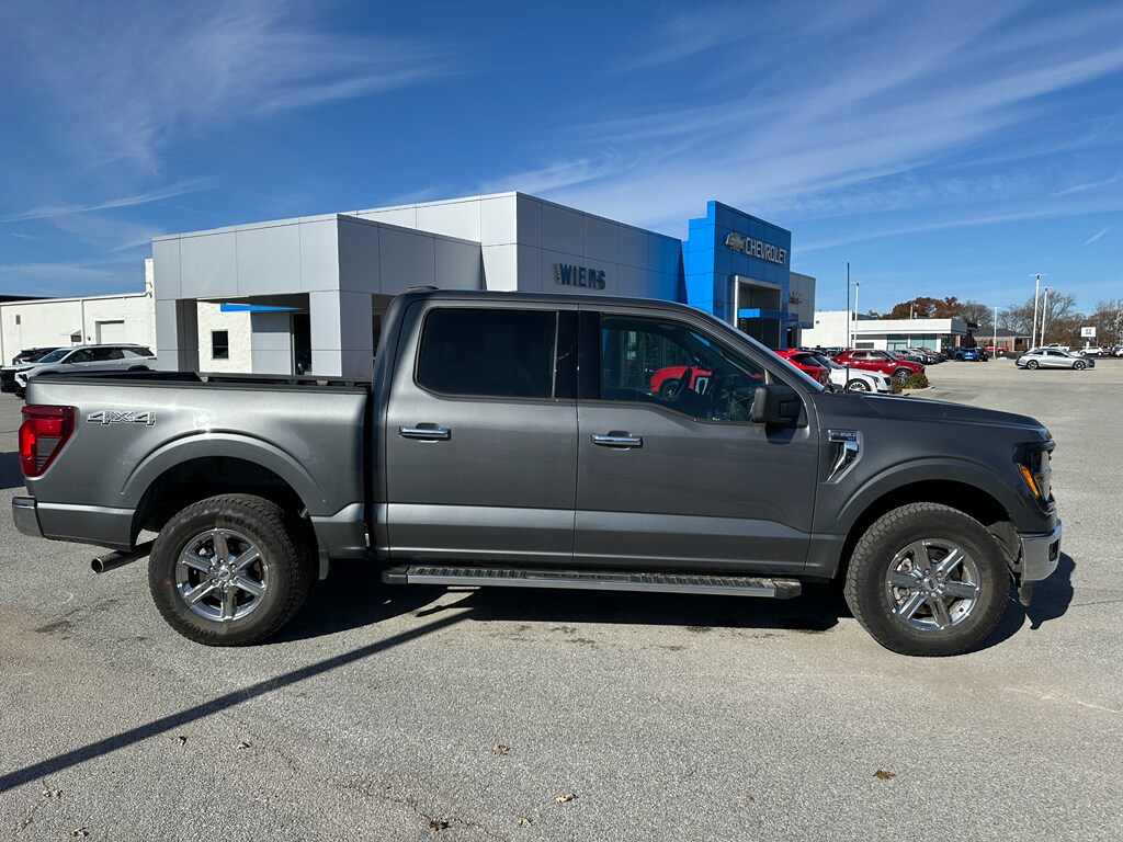 2025 Ford F-150 XLT photo 3