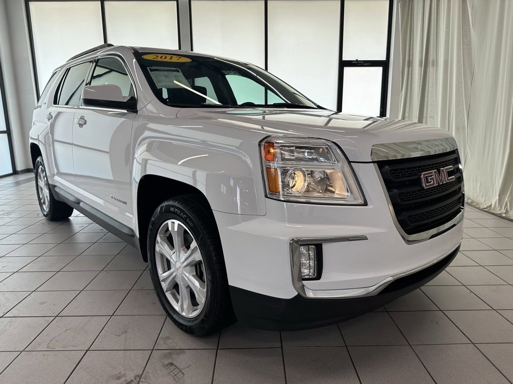 Used 2017 GMC Terrain SLE-2 with VIN 2GKFLTE38H6342549 for sale in Demotte, IN