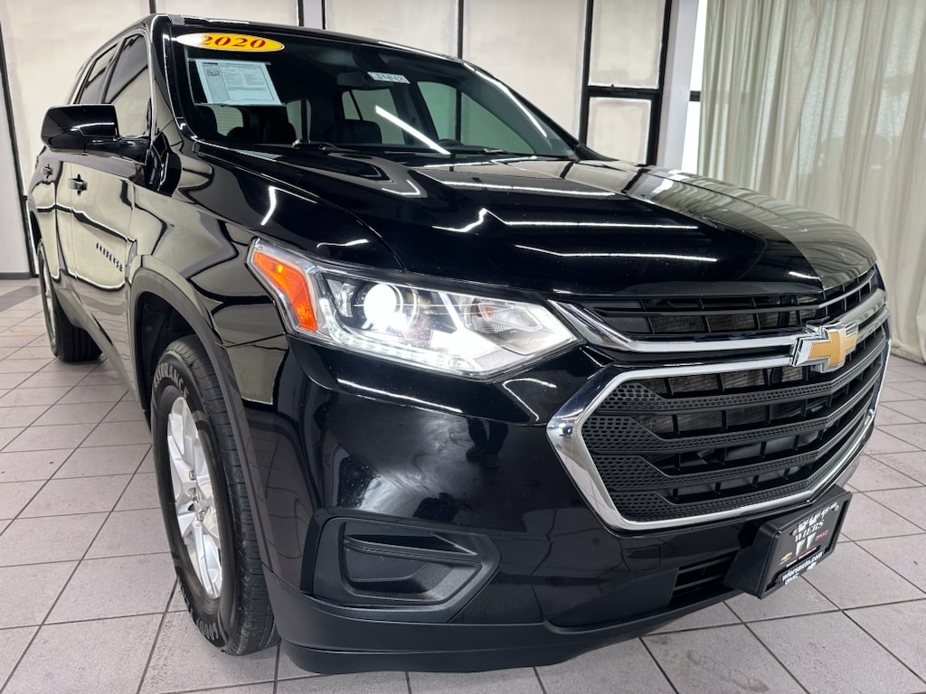 Used 2020 Chevrolet Traverse LS with VIN 1GNERFKW5LJ202533 for sale in De Motte, IN