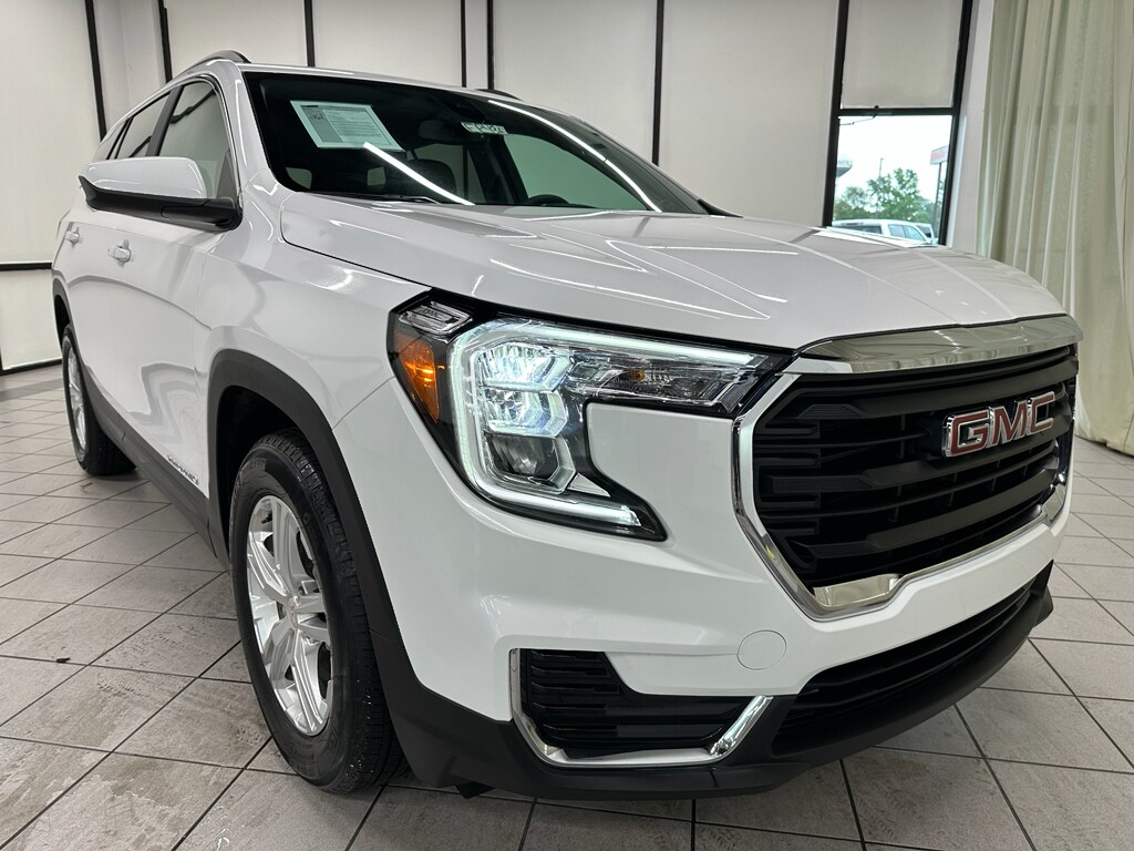 2024 Gmc Terrain SLE photo 2
