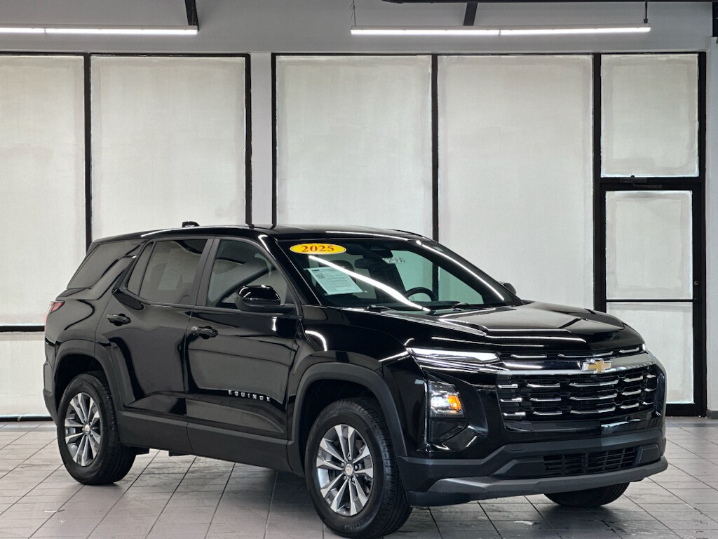 Used 2025 Chevrolet Equinox LT SUV