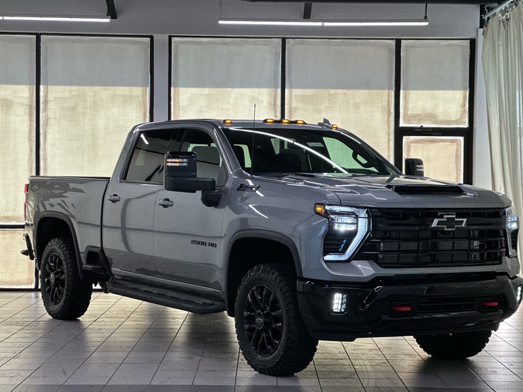 2025 Chevrolet Silverado 2500HD LTZ's photo