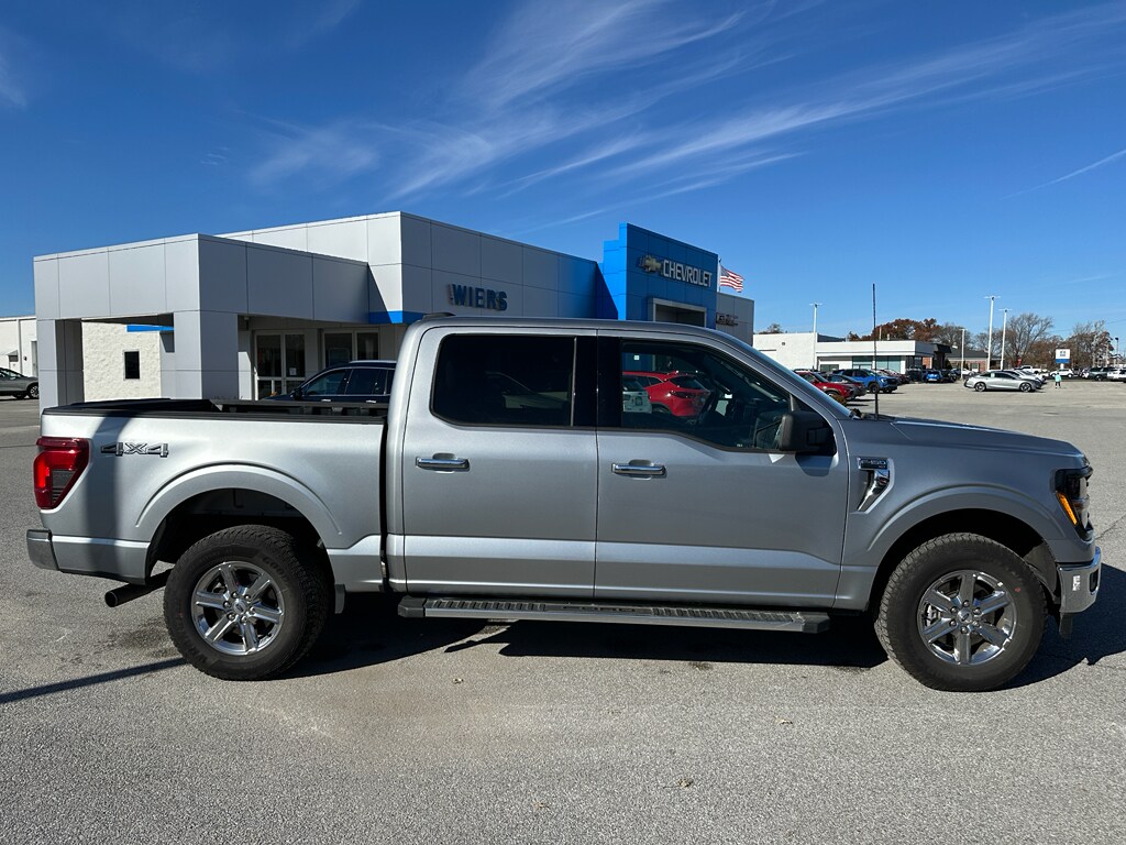 2025 Ford F-150 XLT photo 3