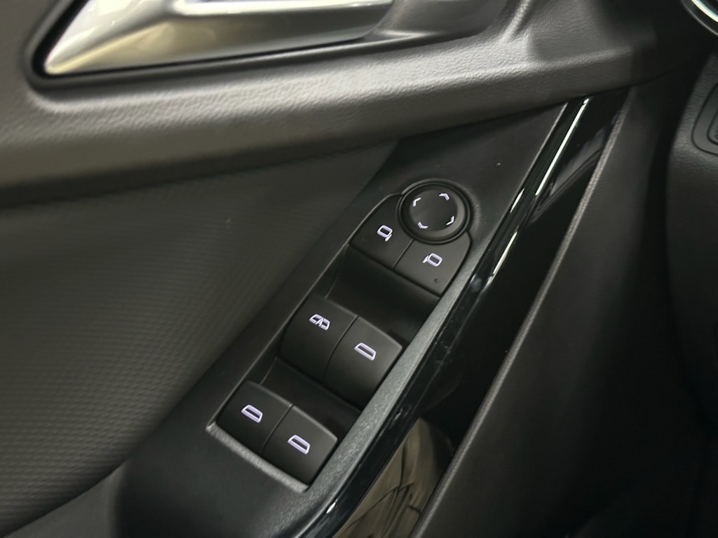 2027 Chevrolet Equinox LT - Photo 27