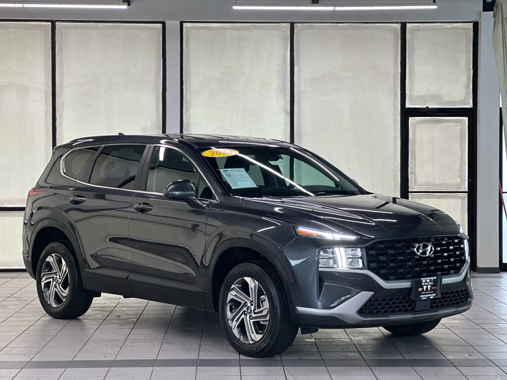 Used 2023 Hyundai Santa Fe SE SUV