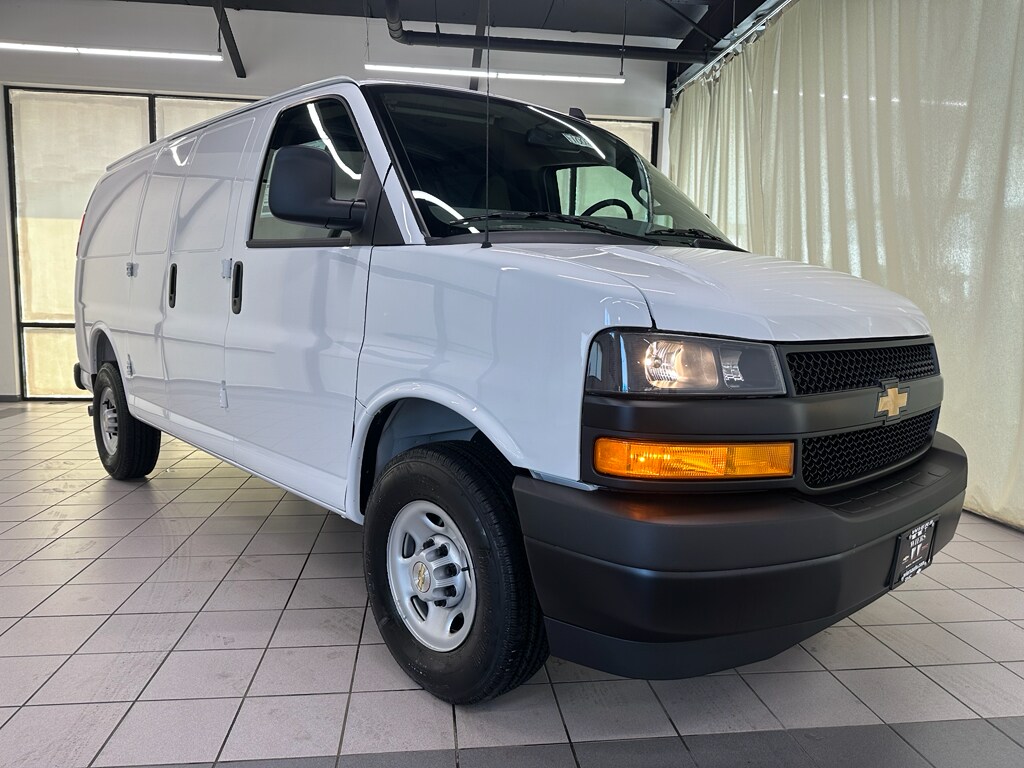 2025 Chevrolet Express Cargo 2500 Van photo 3