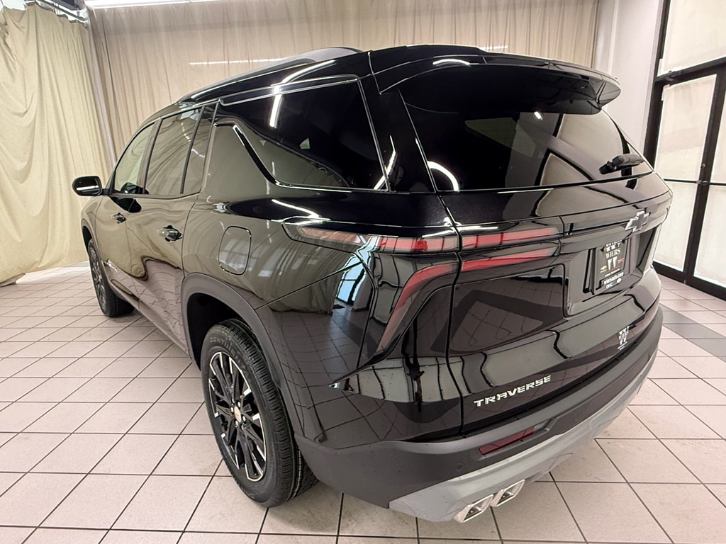 2026 Chevrolet Traverse LT - Photo 8