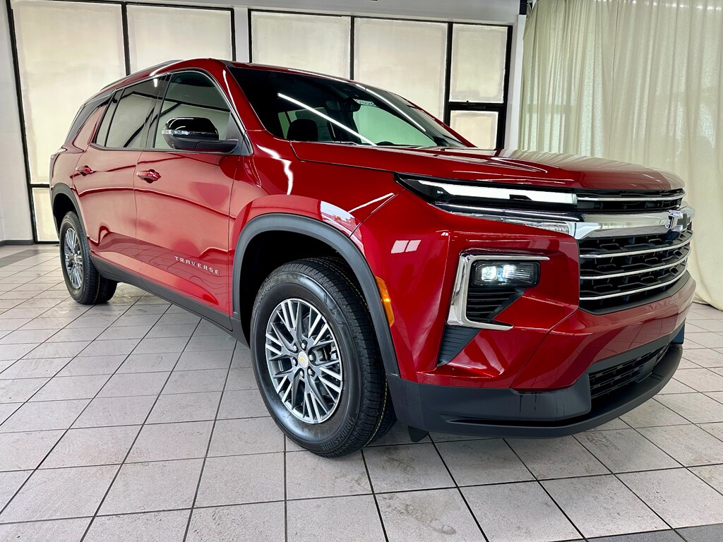 2026 Chevrolet Traverse photo 3
