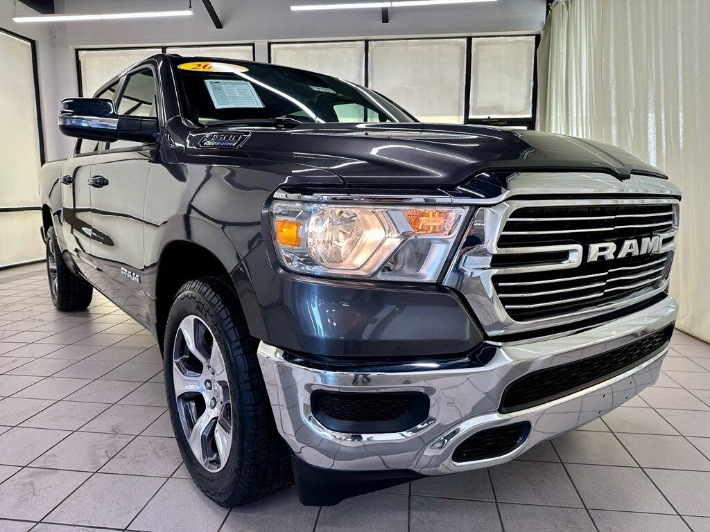 2024 Ram 1500 Laramie photo 2