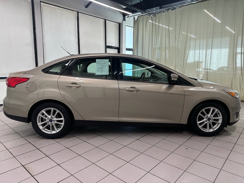 Used 2016 Ford Focus SE Sedan