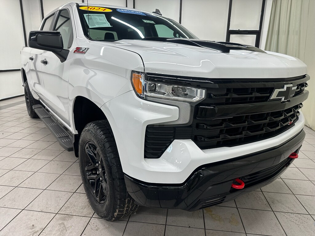 Used 2024 Chevrolet Silverado 1500 LT Trail Boss Truck Crew Cab