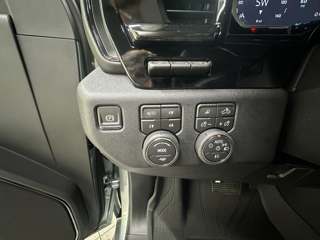 2026 Chevrolet Silverado 2500 HD ZR2 - Photo 27