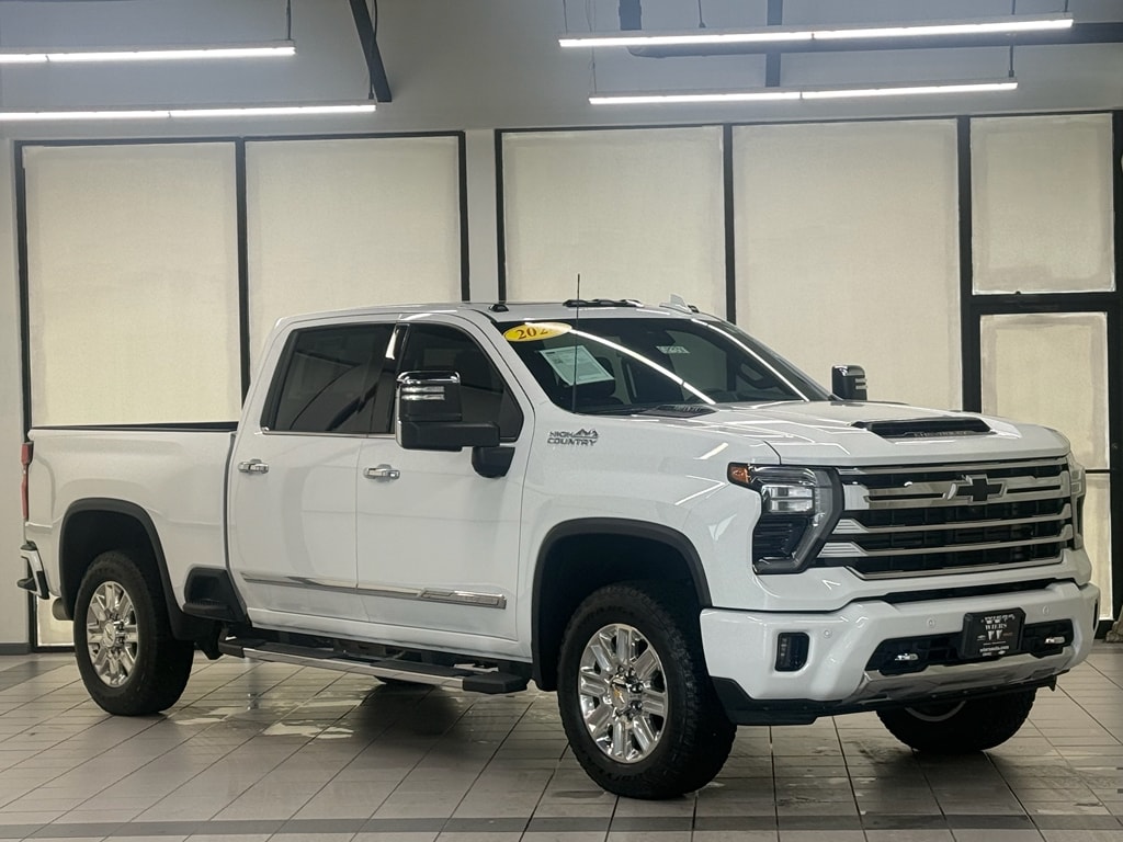 Used 2024 Chevrolet Silverado 2500 HD High Country Truck Crew Cab