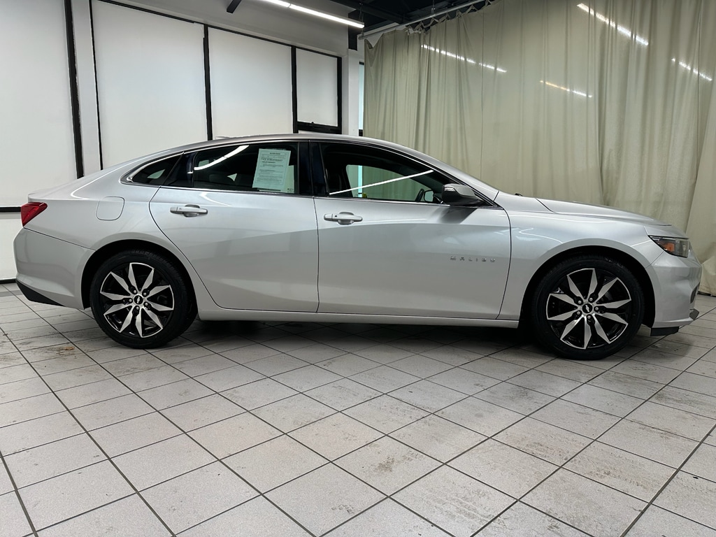 Used 2017 Chevrolet Malibu LT Sedan