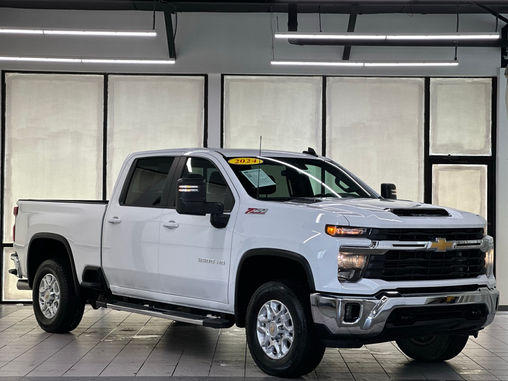 Used 2024 Chevrolet Silverado 2500 HD LT Truck Crew Cab
