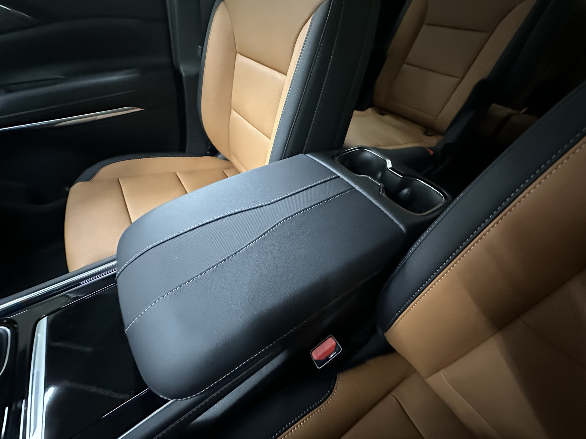 2027 Chevrolet Traverse Z71 - Photo 38